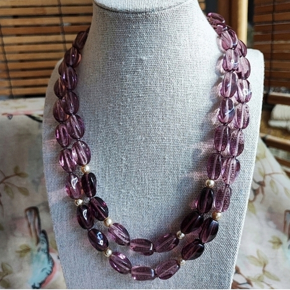 Lavender Lilac Long Lucite Knotted Graduated Round Beaded Vintage Necklace EUC - Picture 10 of 11